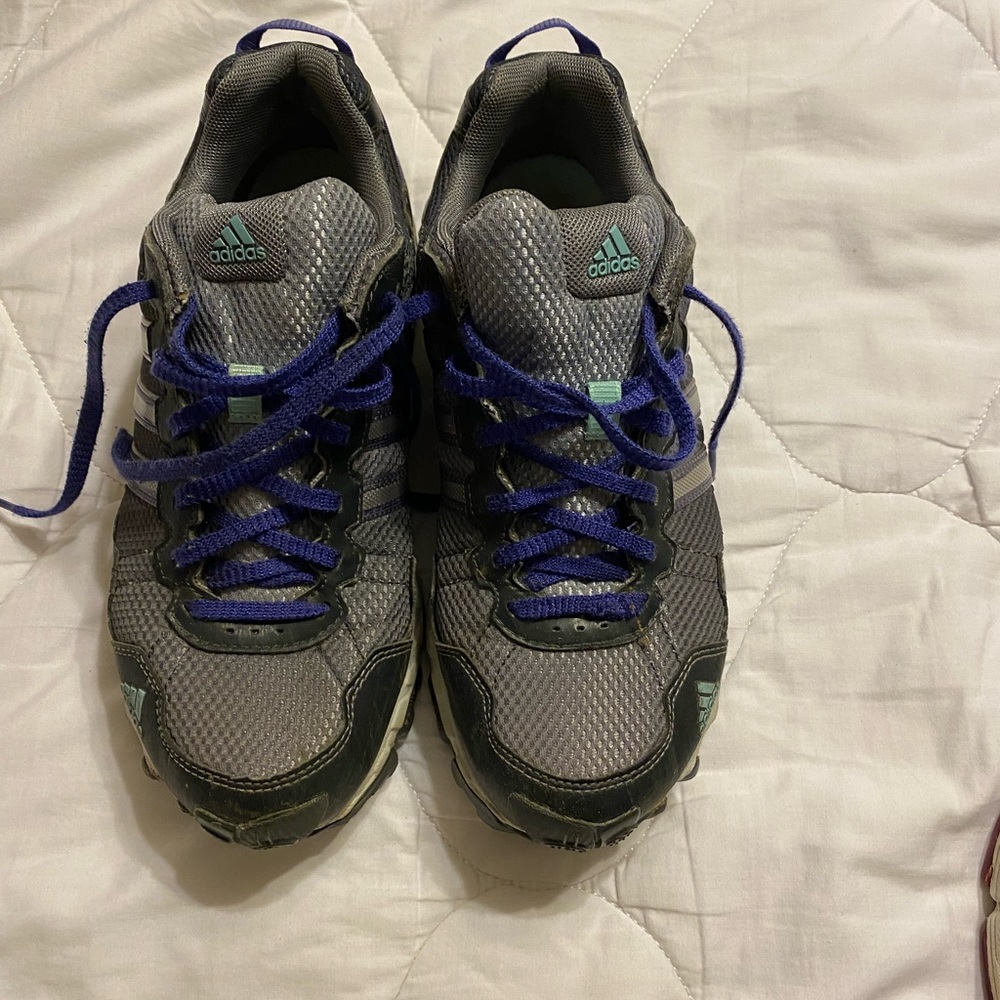 Adidas ladies athletic shoes